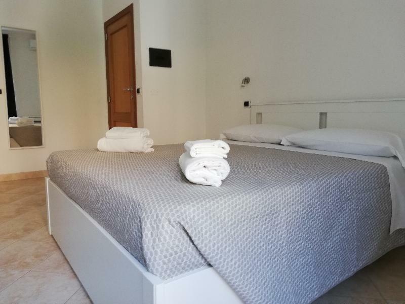 Domo Alghero Centro Bagian luar foto